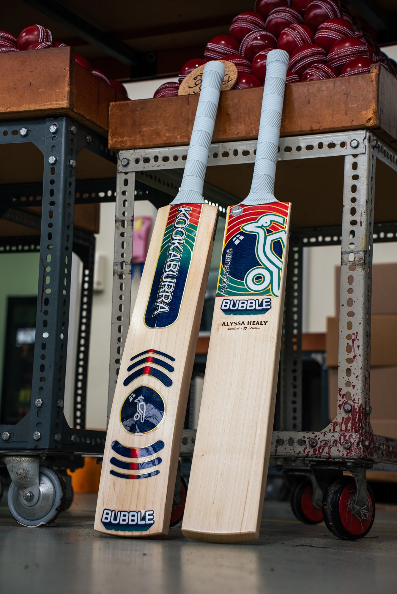 Kookaburra Retro Bubble ALYSSA HEALY Limited Edition English Willow Cricket Bat