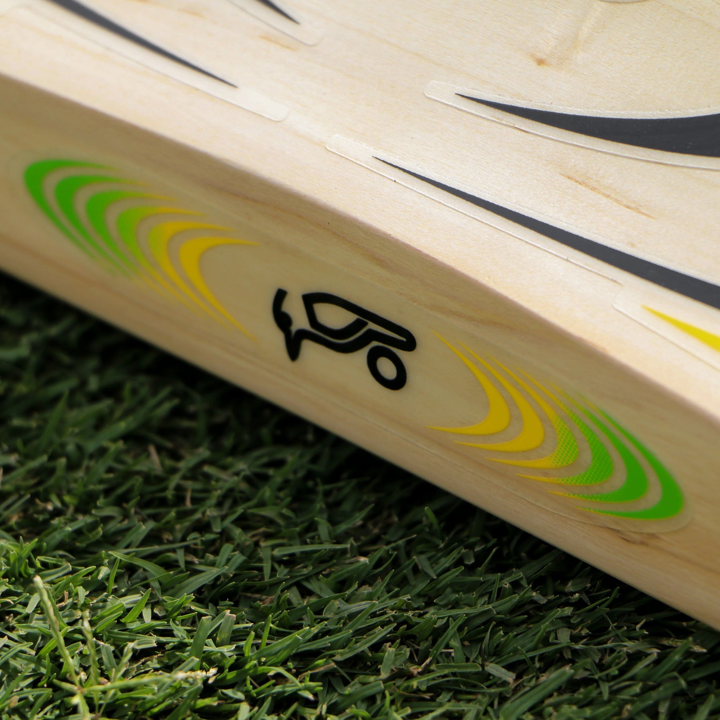 Kookaburra RETRO KAHUNA TORNADO 4.0 Cricket Bat