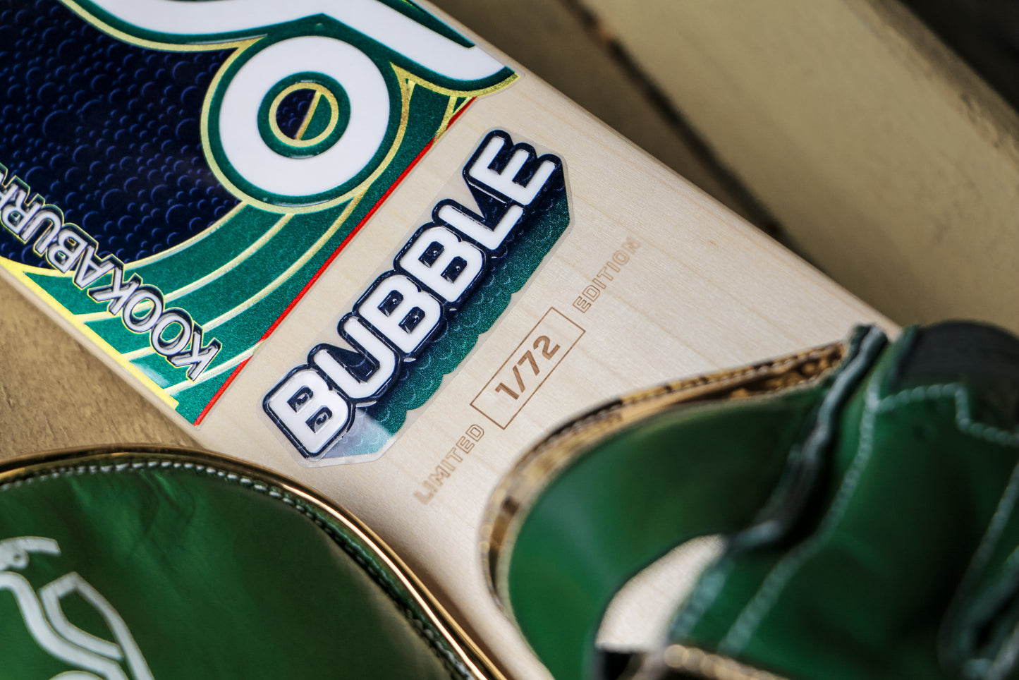 KOOKABURRA RETRO BUBBLE LIMITED EDITION BAT SIZE SH